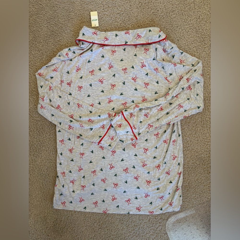 NWT Aerie Christmas Pajama Top with Red and Green Accents, Size Med & Lg - Picture 3 of 4